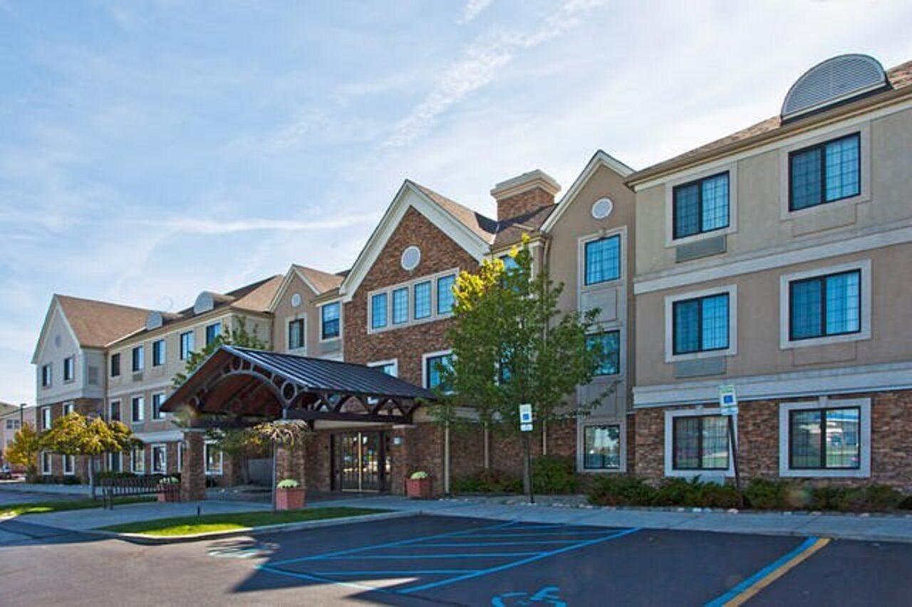 Sonesta Es Suites Auburn Hills Detroit Exterior photo